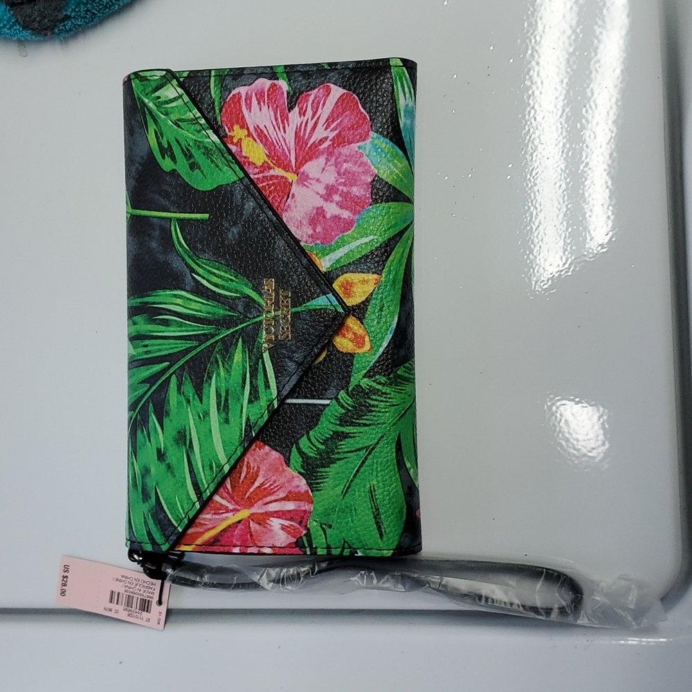 Wallet/wrislet